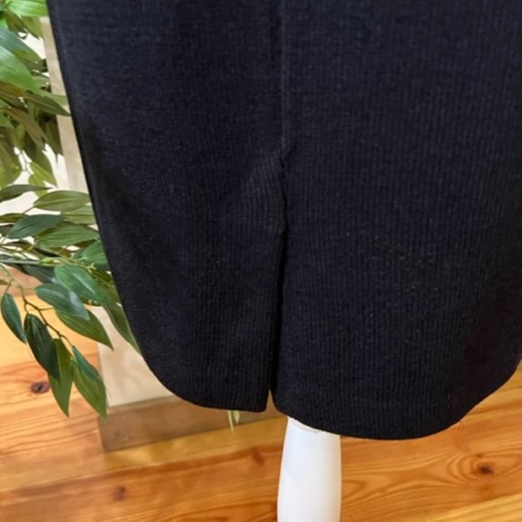 St John Evening Dress with Chalk + Sequin Collar, size 2 - Picture 9 of 14